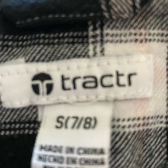 Tractr button down flannel - Picture 3 of 6